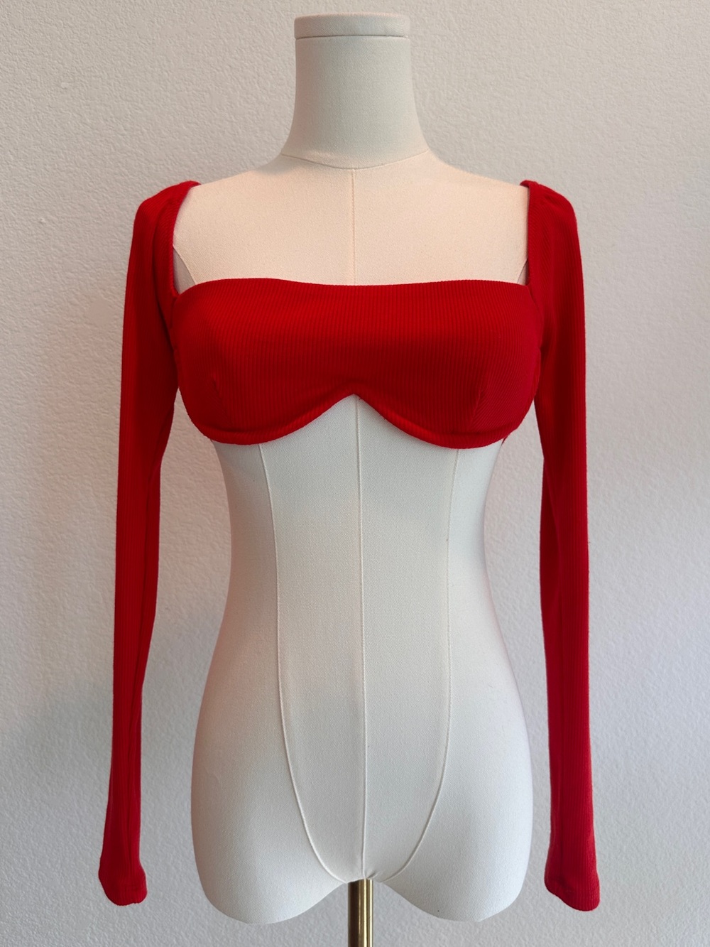 Princess Polly NWT Ribbed Red Underwire Long Sleeve Cropped Top Size2